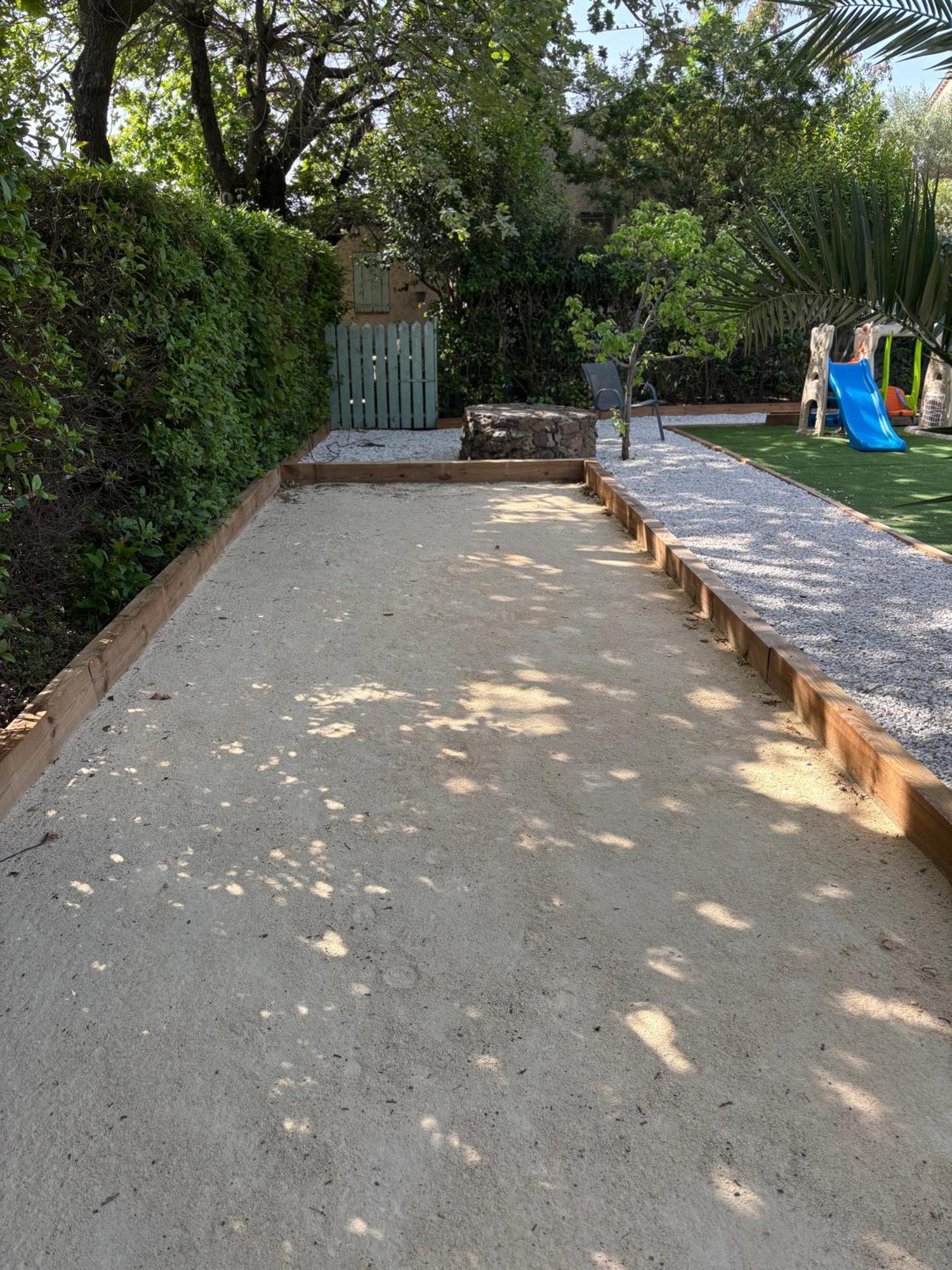 La Cigaliere 1 Charmant T1 Bis Avec Terrasse Dans Villa Sollies-Ville Exteriér fotografie